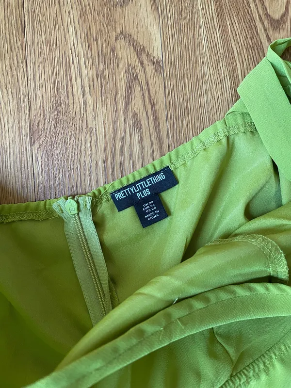 Pretty Little Thing plus underwire draped midi dress size 24 - Image 11