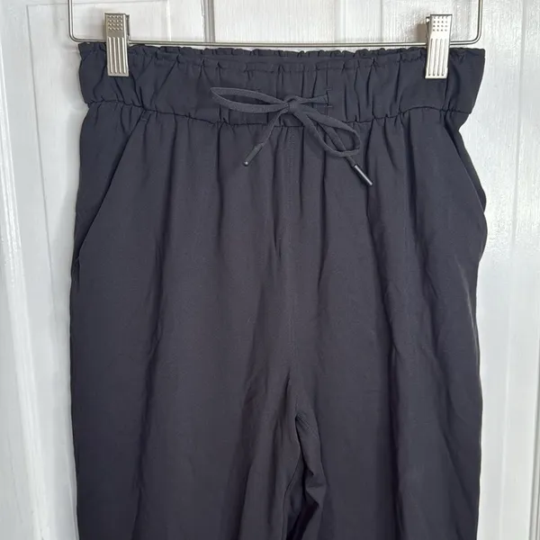 Lululemon Keep Moving Pant 7/8 High-Rise Drawstring Waist in Black W1632 Sz 4 - Image 7