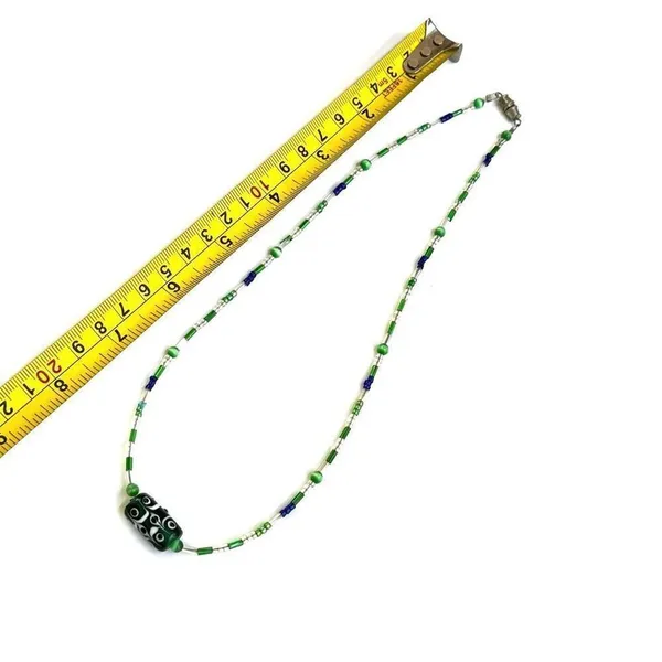Green and blue beaded necklace - Image 4