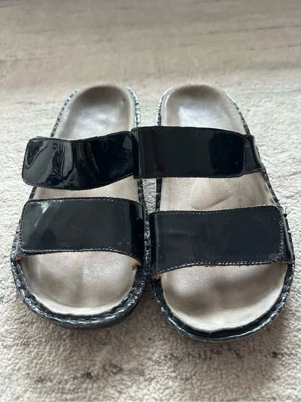 Annabella Women’s Black Patent Leather Double-Strap Slide Sandals size 6.5 - Image 2