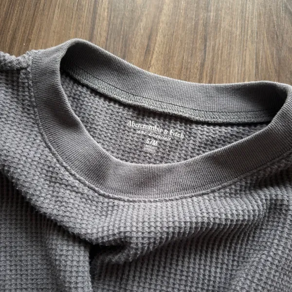 Abercrombie Thermal Top - Image 2