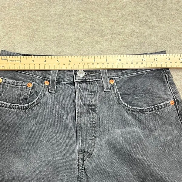 Levis 501 Original Fit‎ Straight Leg Jeans Faded Black Raw Hem W26 EUC Classic - Image 3