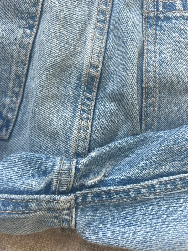 ZARA Highwasted Blue Jeans - Image 3