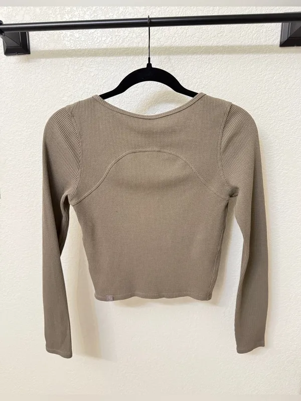 Lululemon Waffle Cotton-Blend Henley Long-Sleeve Shirt Nomad Size 2 NWOT - Image 5