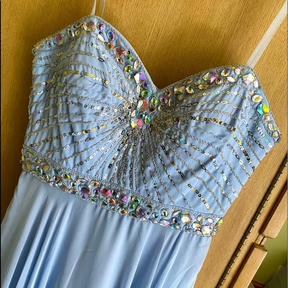 Light Blue Sprkly Prom Dress - Image 2