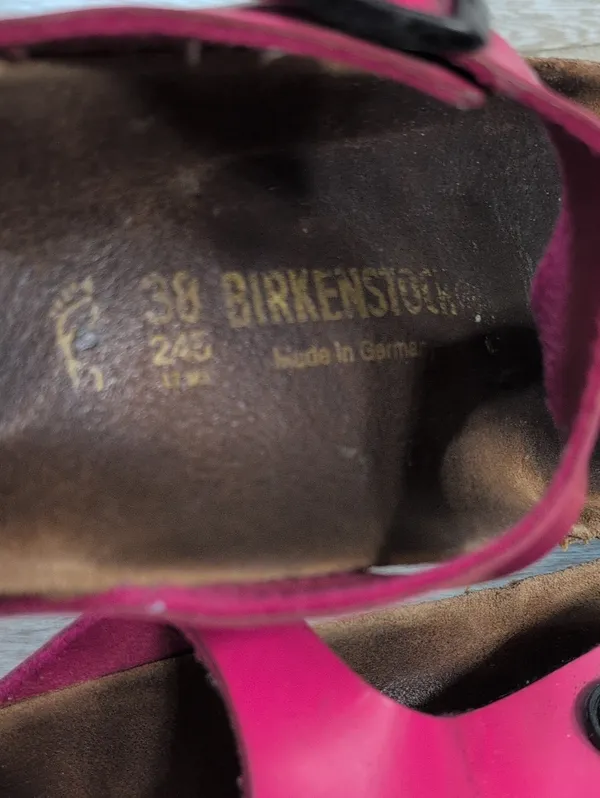Birkenstock Patent Pink Gizeh Sandals | Women's 38 Birkenstock Gizeh Sandals - Image 8