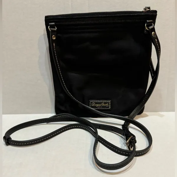 Dooney & Bourke North South Triple Zip Crossbody Purse Nylon Black Pink Duck - Image 4