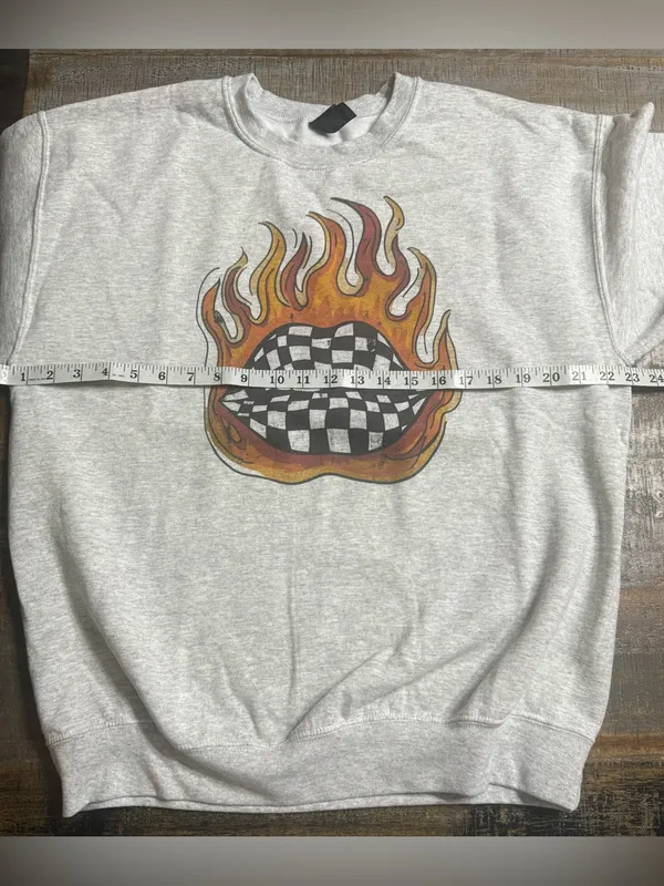 Gildan Ash Gray Crewneck with Checkerboard Flame Lips Graphic - Image 6