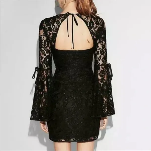 Express Womens 2 Black Floral Lace‎ Bell Sleeve Open Back Mini Dress - Image 5