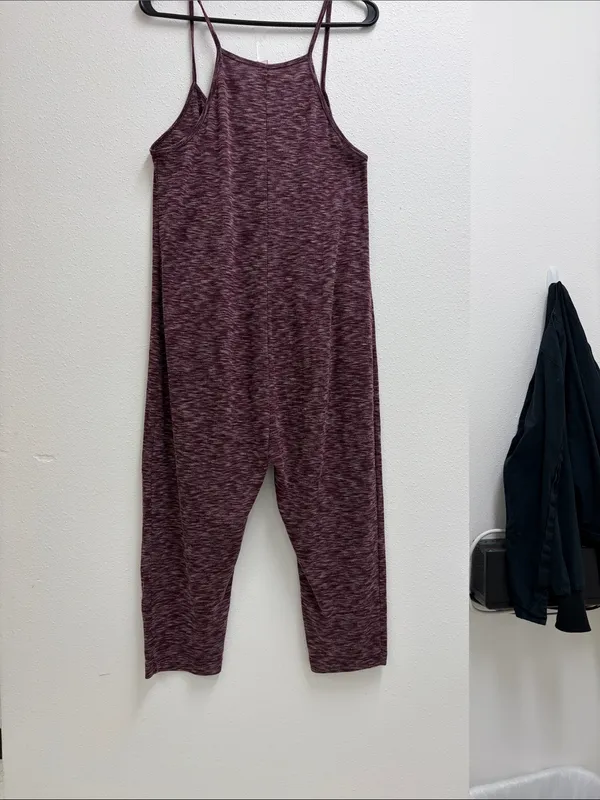Victoria's Secret Burgundy Spaghetti-Strap Pajama capri Jumpsuit Small - Image 6