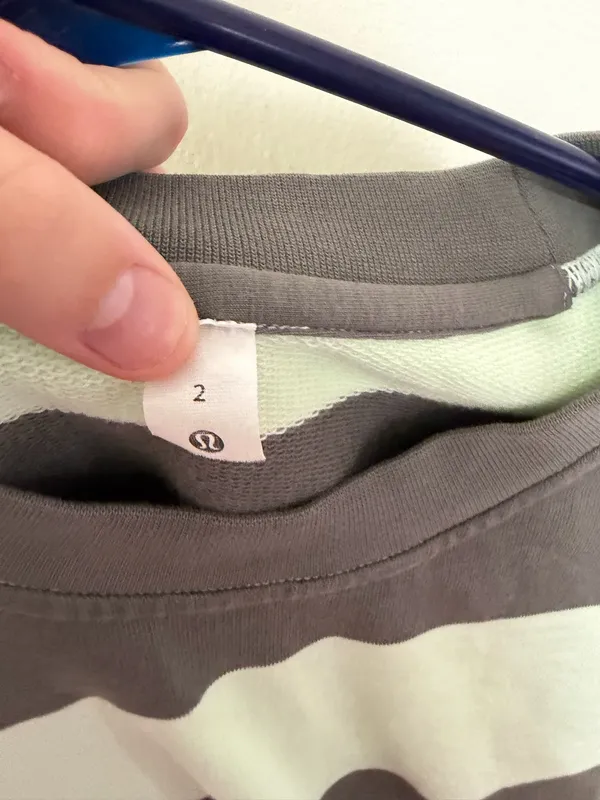 Lululemon Crewneck Stripped  - Image 2