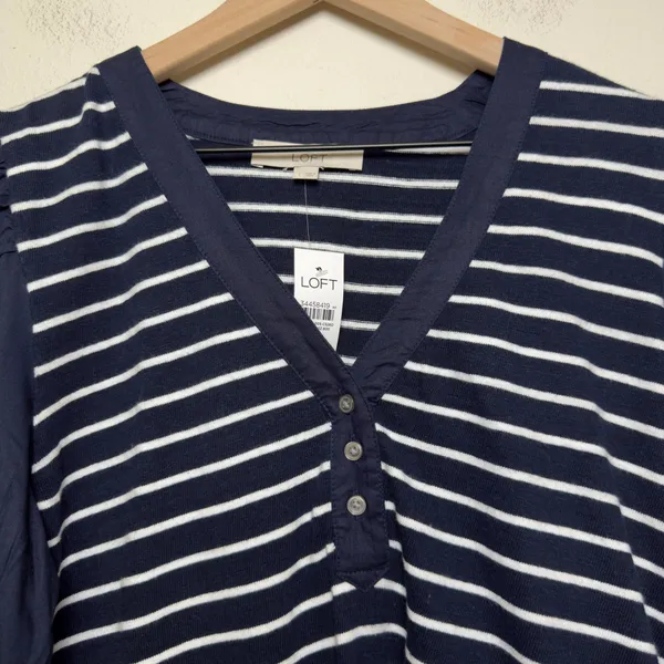 NEW LOFT Women Cotton‎ Knit Top Large Navy White Striped Henley Preppy Coastal - Image 3