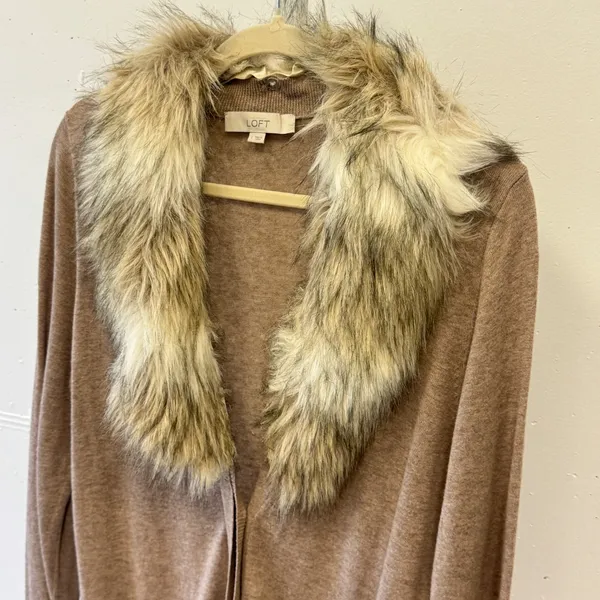 Loft Faux Fur Collar Open Front Cardigan Tan Heather Knit Pockets Large Neutral - Image 3