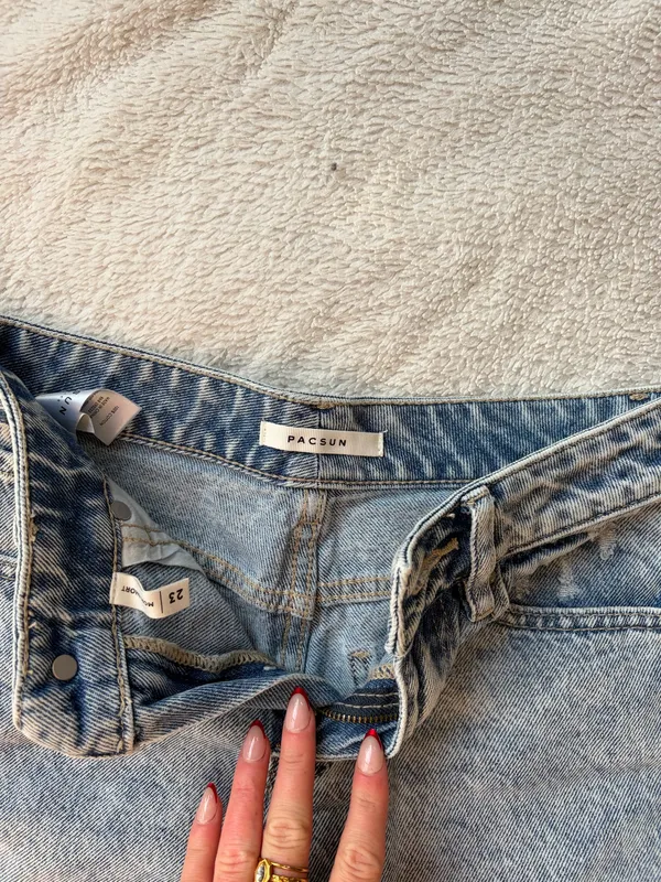 PacSun Light Wash Jean Shorts - Image 2