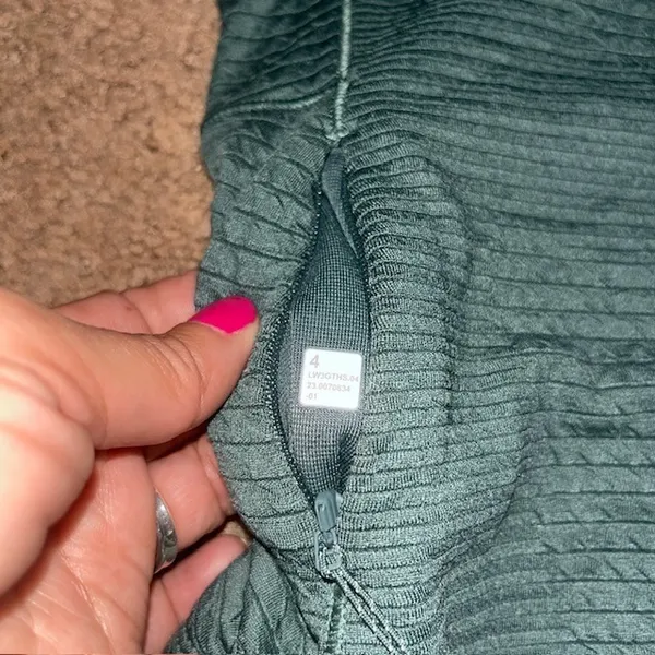 Lululemon‎ Venscape Hooded Balaclava Long Sleeve Quarter Zip Medium Forest 4 - Image 12