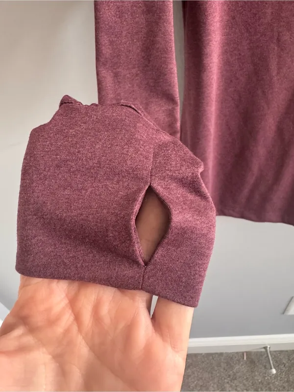 Cutter & Buck Hooded Long Sleeve Performance Top Small Purple‎ - Image 4