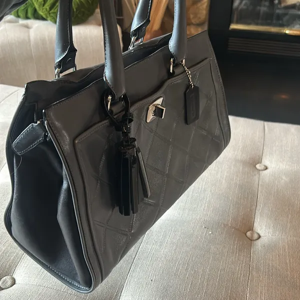 COACH Chelsea Carryall Purse‎ Pleated Grey Patent Black Leather Tassel - Image 8