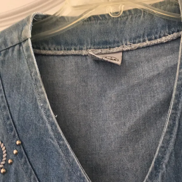 FINAL MARKDOWN Denim Oversized ladies embellished blouse large - Image 3