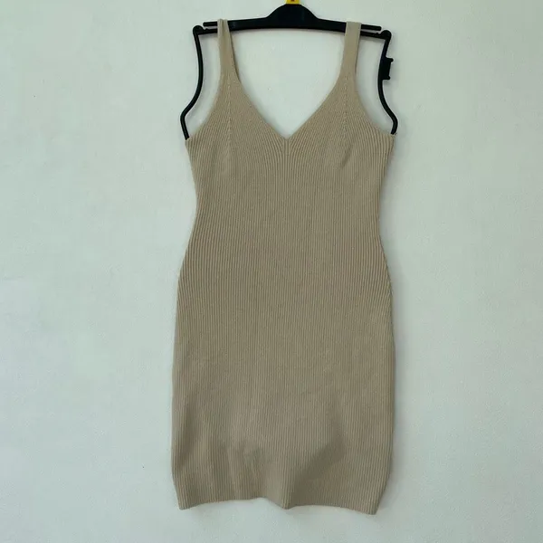 Abercrombie & Fitch S Beige Ribbed Knit Midi Dress V Neck Minimalist - Image 2