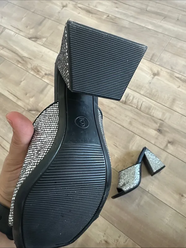NWT A New Day Women's Vira Mule Heels Silver Shimmer Shiny Sz 6 - Image 5