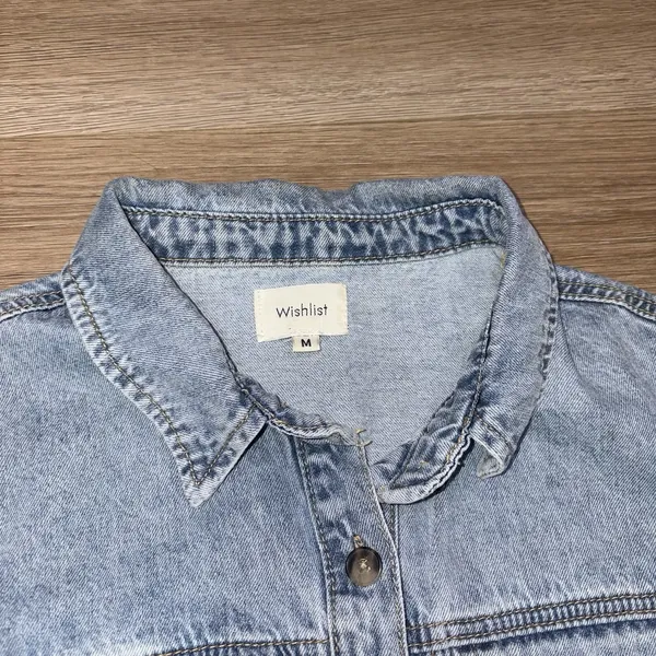 Wishlist Women's Boutique Denim Long Sleeve Button Up Size Medium - Image 16