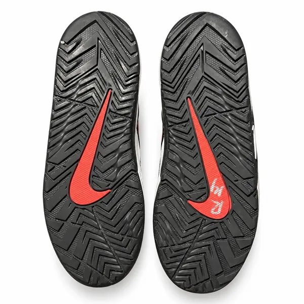 Nike V2K Run Metallic Silver Red Black Sneakers FN0314-005 Womens 7 - Image 4