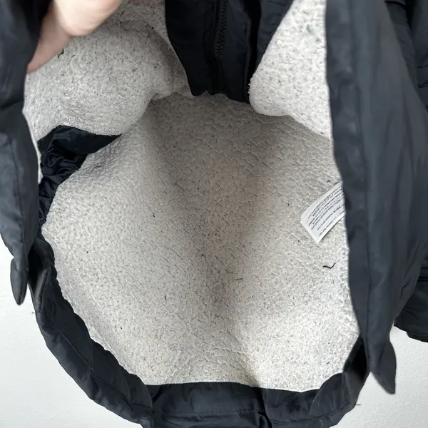 Abercrombie & Fitch Y2K Puffer Jacket Womens‎ Sz XS Black Fur Trim Lined Quilted - Image 5