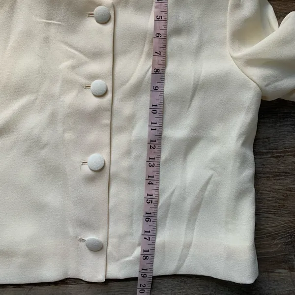 Vintage Nicole Miller New York City Elegant Cream Women's Jacket 4 - Image 7