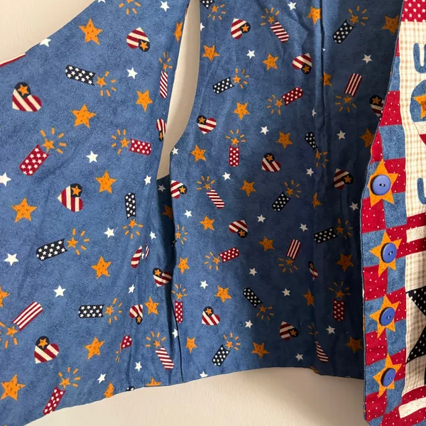 90s Vintage Handmade Patriotic Sewing Kit Vest with Embelishment | Large - Image 5