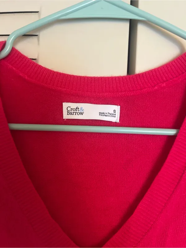 croft & barrow Bright Pink V-Neck Sweater - Image 2