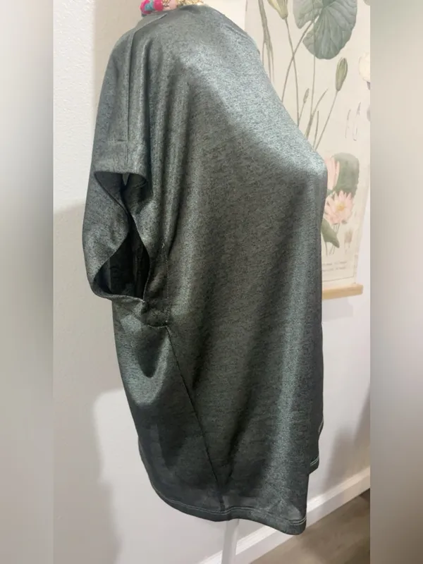Anthropologie metallic top - Image 12