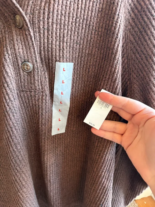 Old Navy Long Sleeve - Image 2