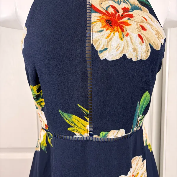 NLW high neck open back floral slit maxi dress - Image 5