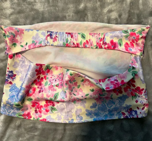 Beginning Boutique Floral crop top - Image 4