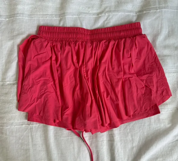Amazon red flowy shorts NWOT - Image 3
