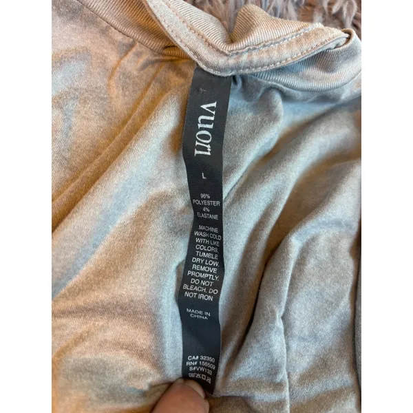 Vuori Womens Lux Performance Long Sleeve Top Gray Crew Neck VW133 Size L - Image 2