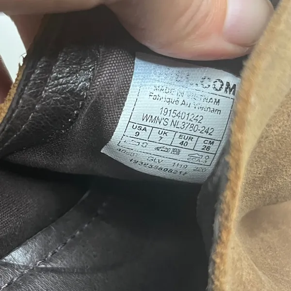 Sorel Lolla II Cut Out Bootie in Nuebuck Tan 9 - Image 7