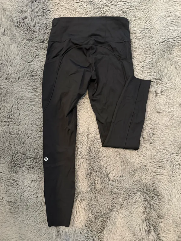 Lululemon leggings with pockets  - Image 6