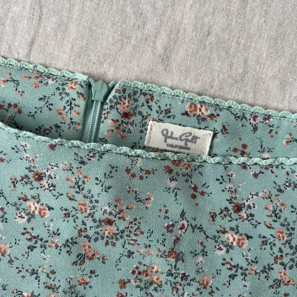 Brandy Melville Floral Midi Skirt - Image 6