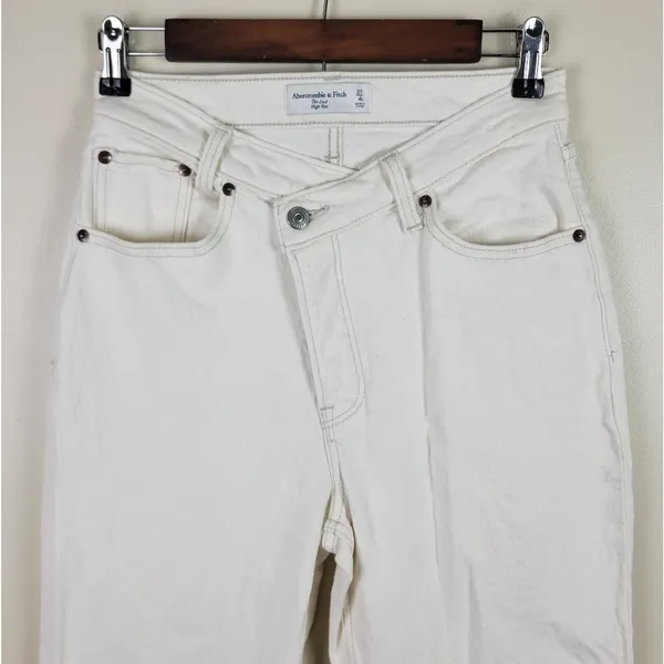 Abercrombie & Fitch Dad High-Rise Criss Cross Straight Leg Jeans Cream Size 4 - Image 6