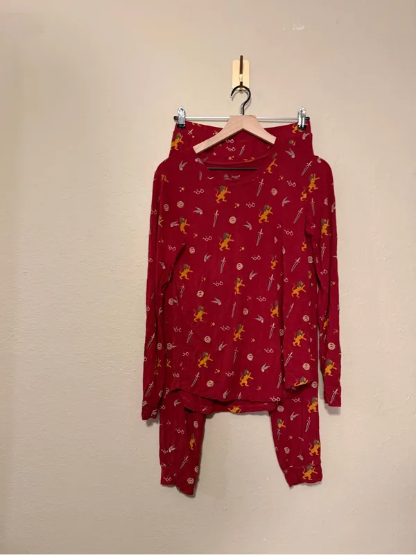 Kyte Baby Pajama Set Adult Unisex Gryffindor Harry Potter Size Small - Image 2