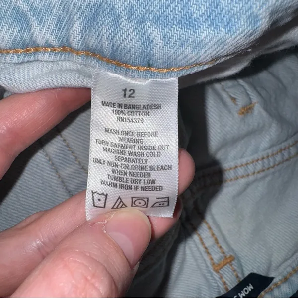 Aeropostale Distressed Light Blue Jeans - Image 4