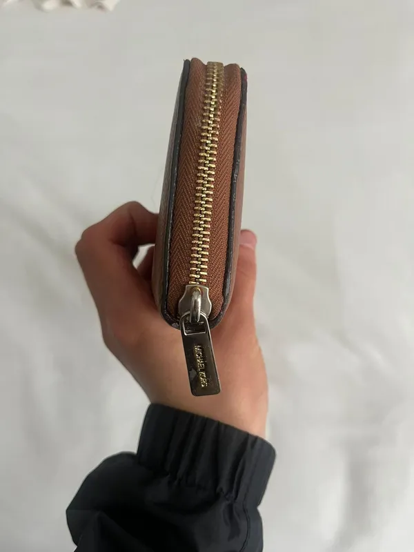Michael Kors Wallet - Image 4