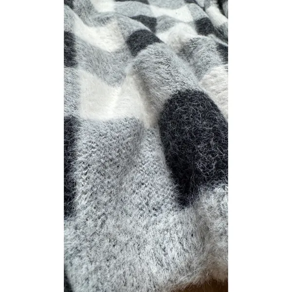 Bobeau Womens Buffalo Plaid Fuzzy Pullover Sweater Black Grey White Size L‎ - Image 5