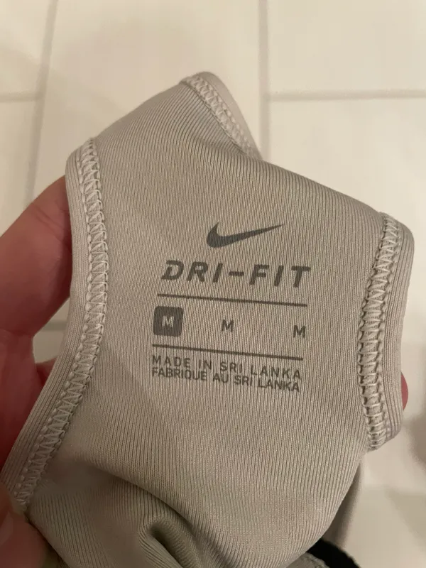 Nike Sports Bra - Image 5