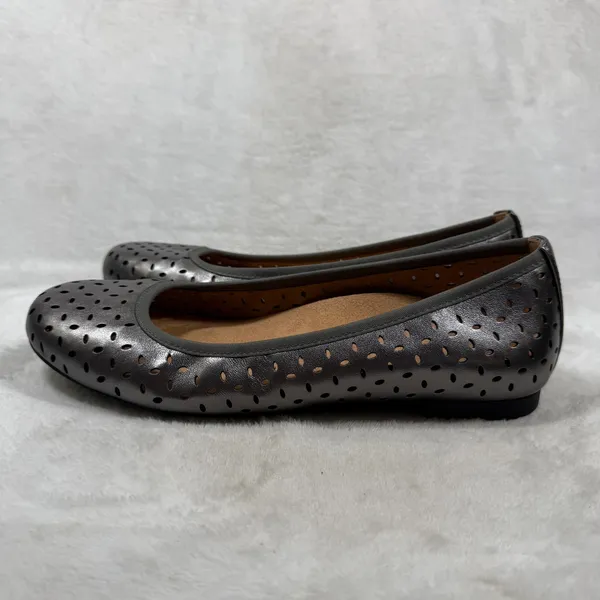 Vionic Robyn Pewter Metallic Perforated Leather Ballet Flats Orthaheel 7M - Image 7