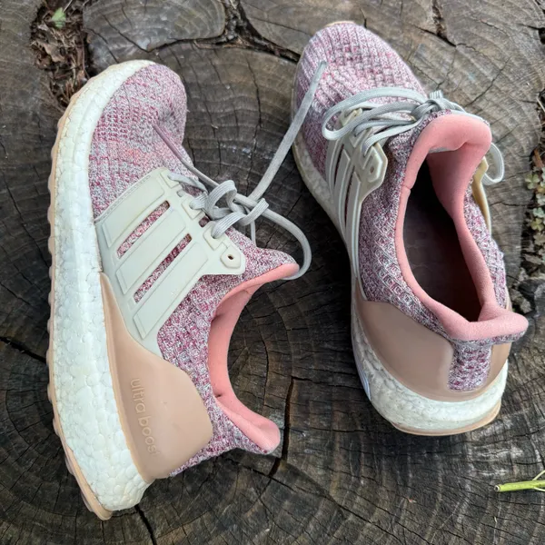 Adidas Ultraboost Women’s Running Shoes size 7 - Image 5