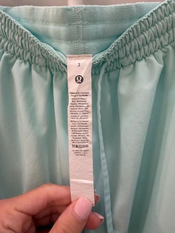 Lululemon Hotty Hot High Rise Shorts Size 2 Mint Blue - Image 5