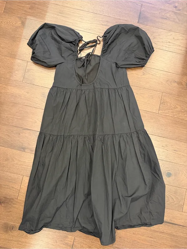 Moodie Black Puff Sleeve Midi Tiered Dress Size Large - C11-434 - Image 8