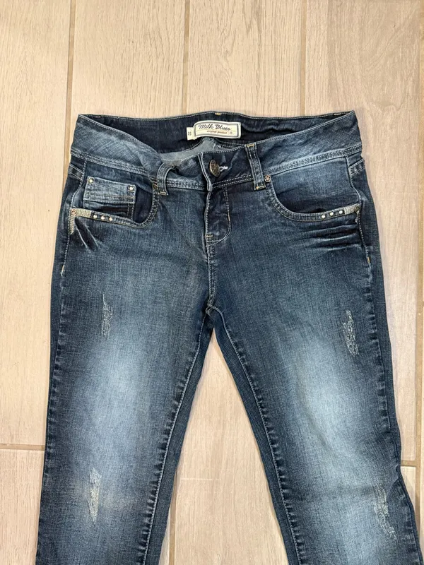 Mid-Rise Embellished Pocket Flare Jeans in Medium Blue - Image 4